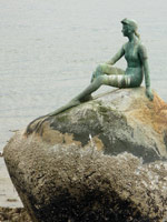 Diver Bronze Sculpture Photo Stanley Park Vancouver BC